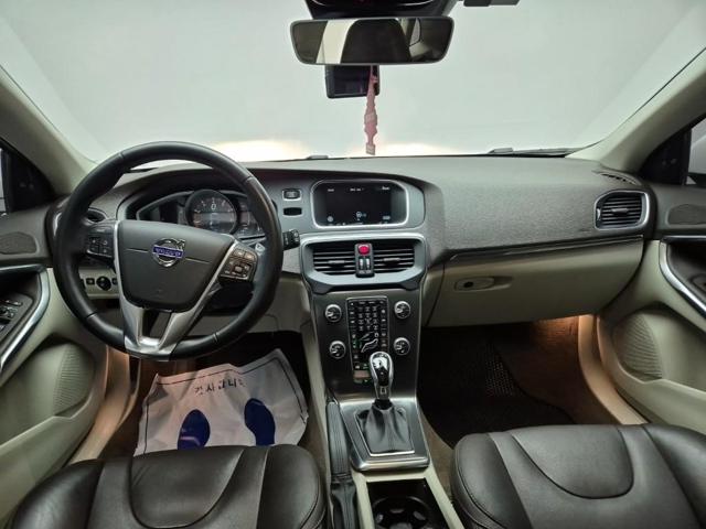 6011002820R7.jpg