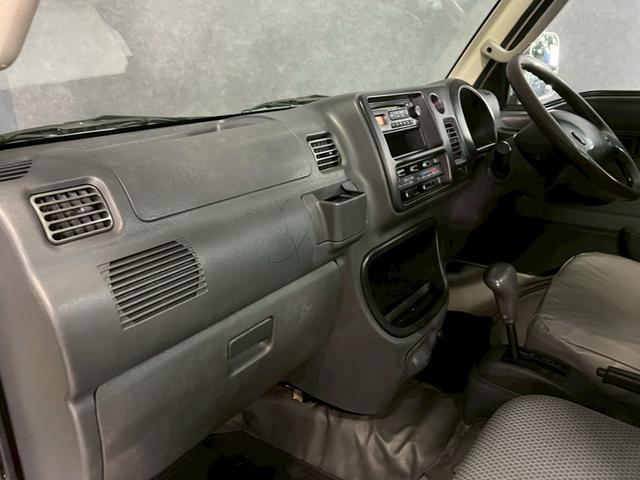 0710163A30251222W00315.jpg