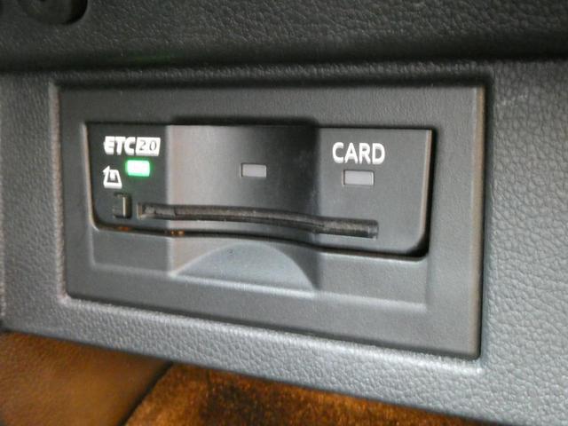 0560989A30250404W00304.jpg