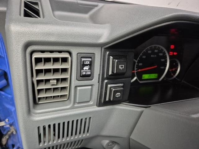 5061002886R15.jpg
