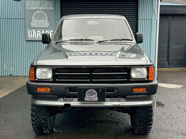 0904001A30250912W00101.jpg