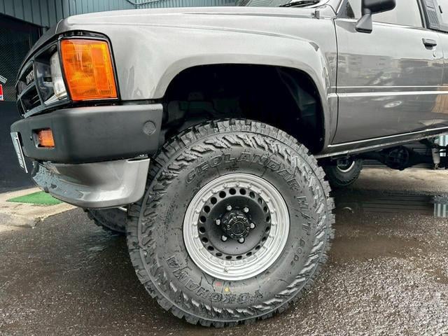 0904001A30250912W00119.jpg