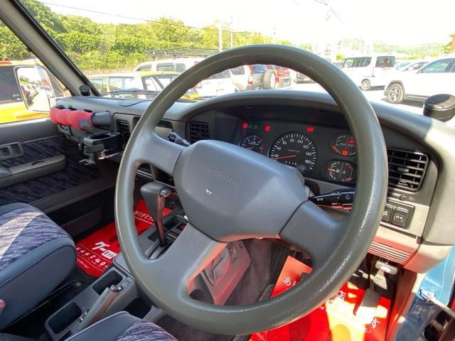 0704222A30250603W00113.jpg