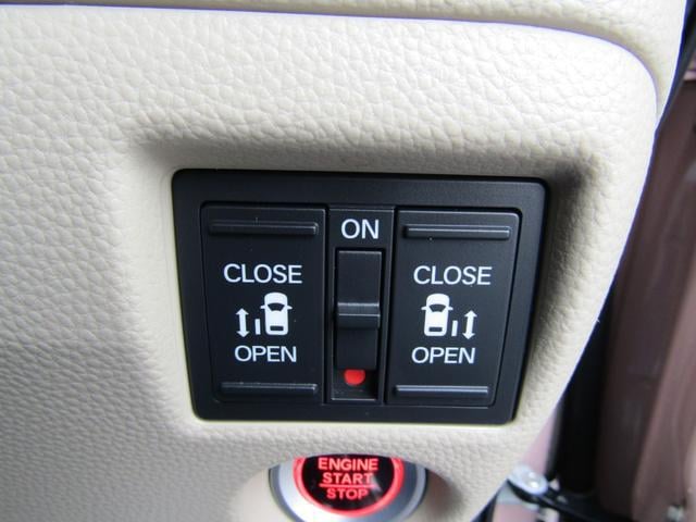 0403558A30251015W02019.jpg