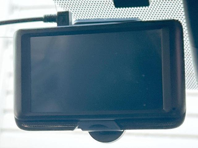22506401_carP_l_17.jpg