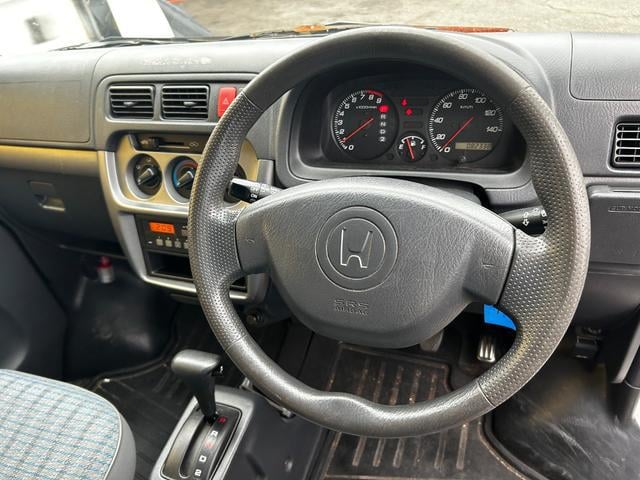 0500312A30251017W00117.jpg