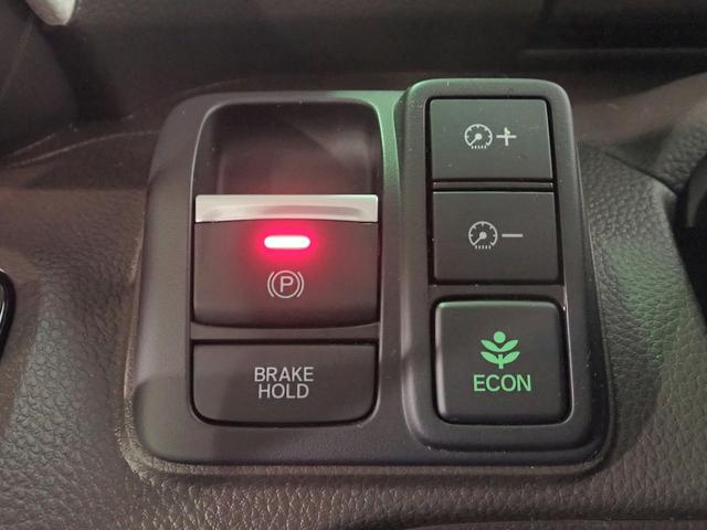 0201999A30251118W00113.jpg