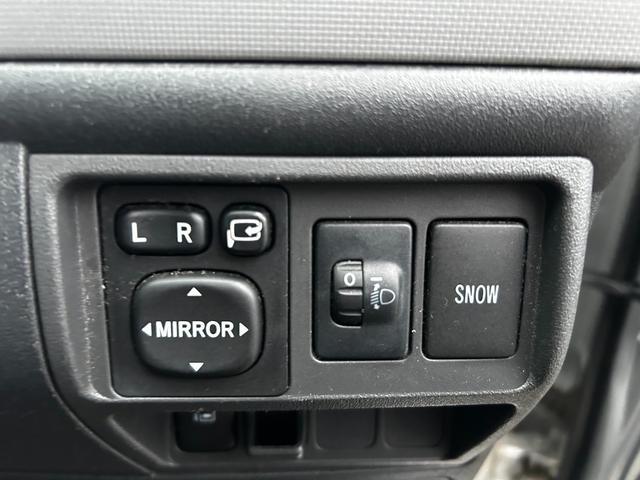 0500312A30251009W00117.jpg