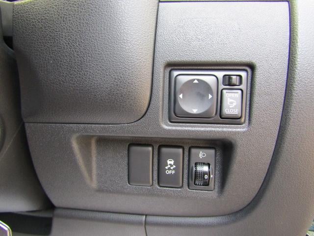 0208740A30250822W00119.jpg