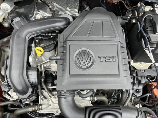 3000813A20250514G00110.jpg
