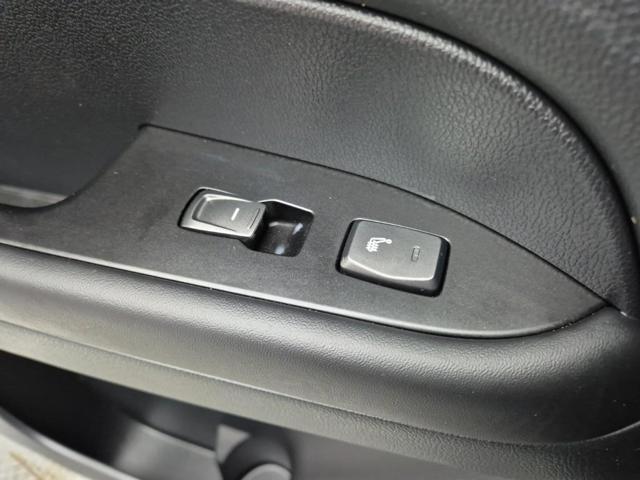 5111000820R19.jpg