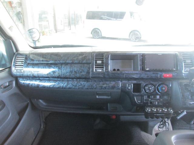 0840466A30260302W00316.jpg