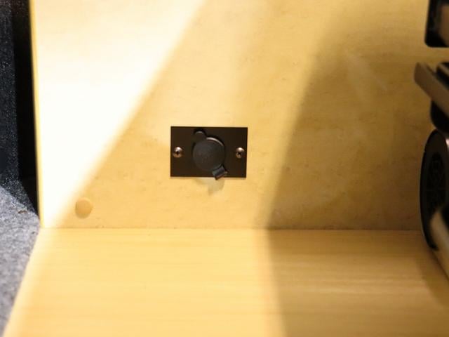 0303041A30250430W00319.jpg