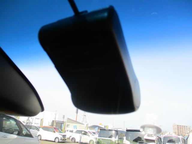 1100824A30260228W00111.jpg