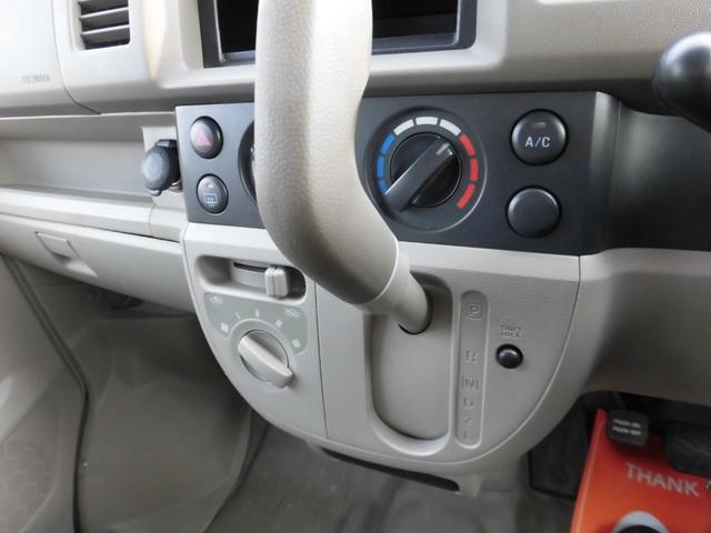 1100435A30260327W00216.jpg