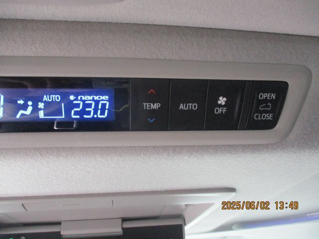 0802982A30250603W00218.jpg