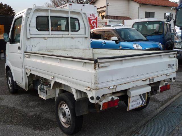 21584624_carP_l_2.jpg