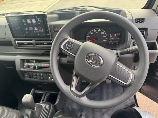 1101302A30250702W00115.jpg