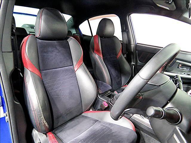 21875173_carP_l_6.jpg