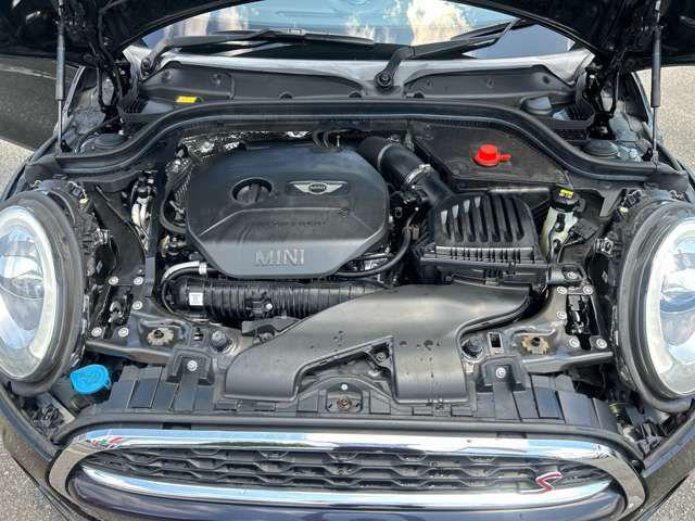 2858cce2bb44146cef1bdd89fd720c85.jpg