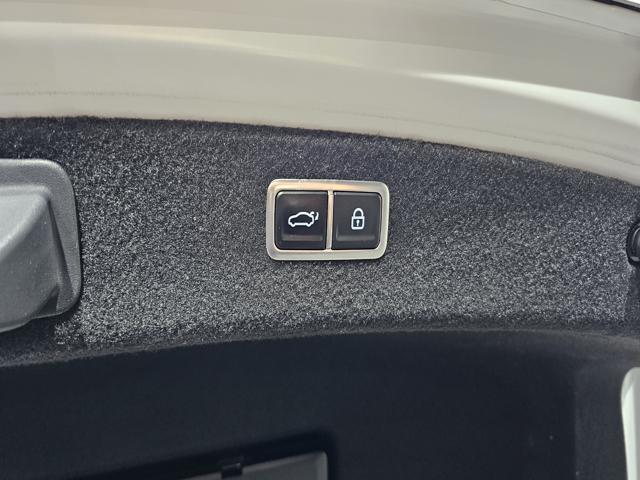 d610f3a5ae1741e2f38109f92a07e86e.jpeg