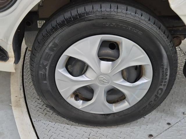5101501738R19.jpg