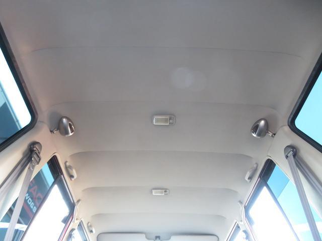0804367A30260320W00114.jpg