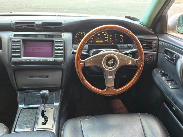 0209396A30251030W00118.jpg