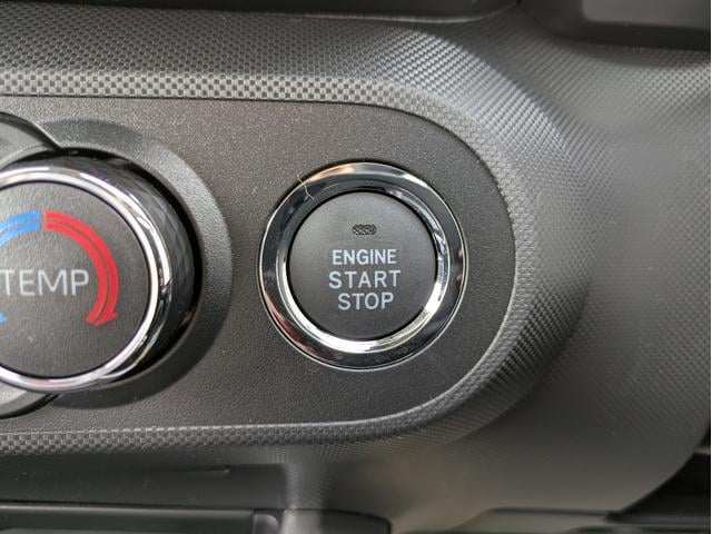 0550665A30251015W00217.jpg