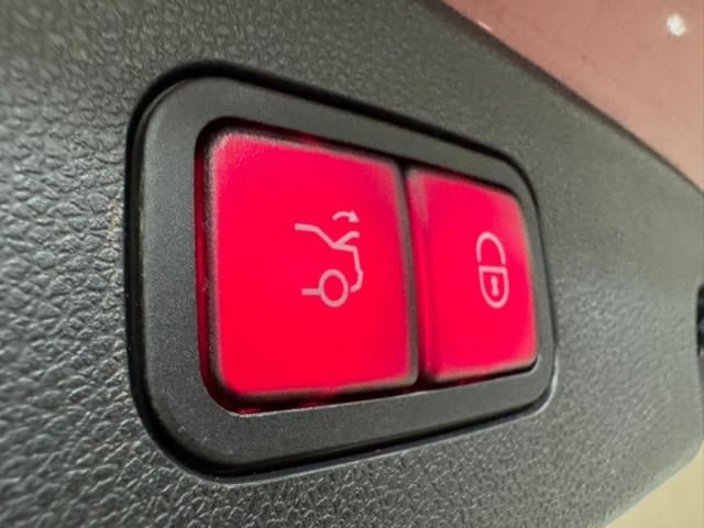ed2c6cb55304288cb81e37a90cdb6d4d.jpeg