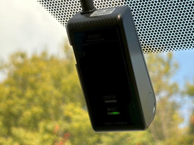 20607317_carP_l_7.jpg