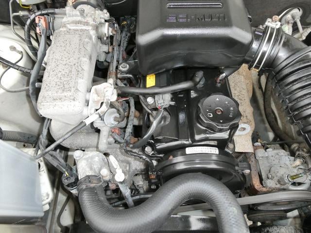 0403642A20251016W00118.jpg
