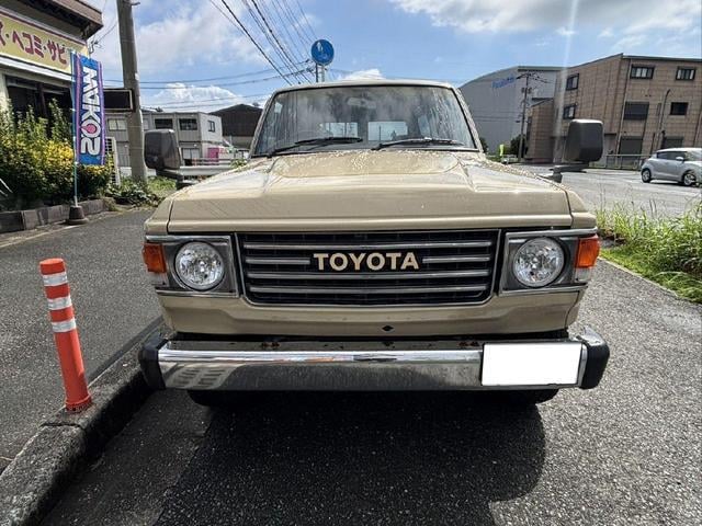 0804322A30251028W00101.jpg