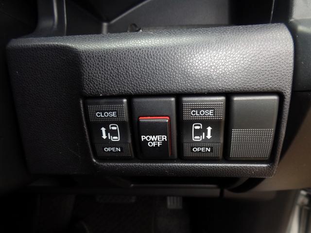 0803153A30251111W00115.jpg