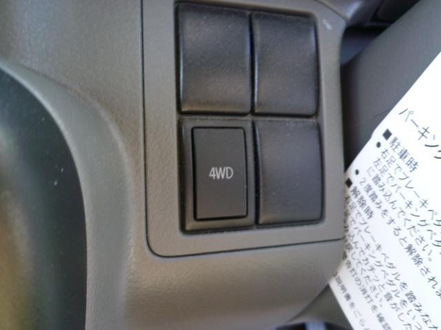 0302923A30251009W00315.jpg