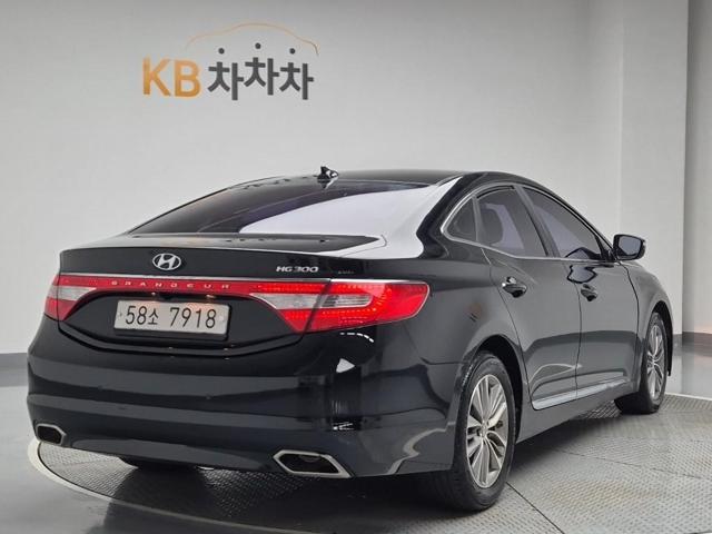 5071501813R3.jpg