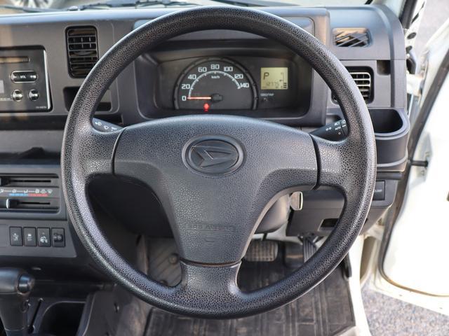 1001916A30250729W00707.jpg