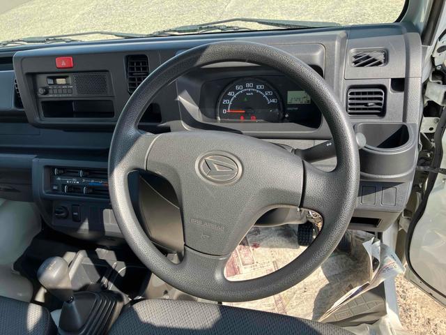 1002422A30250513W00118.jpg
