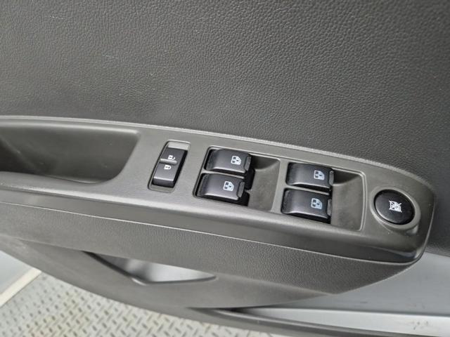 5121003005R17.jpg