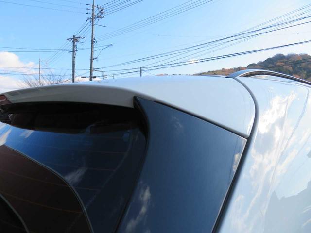 1000204A30251221W00112.jpg