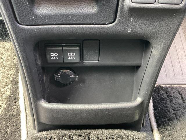0123706A30250909W00111.jpg