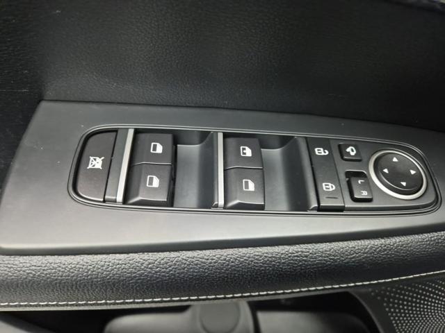5111000904R18.jpg