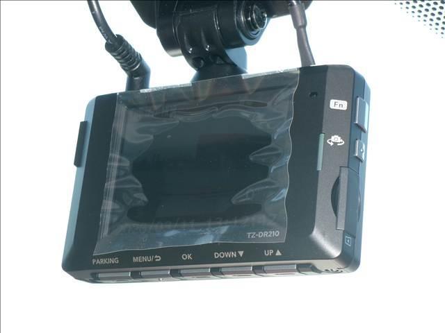 22697859_carP_l_10.jpg