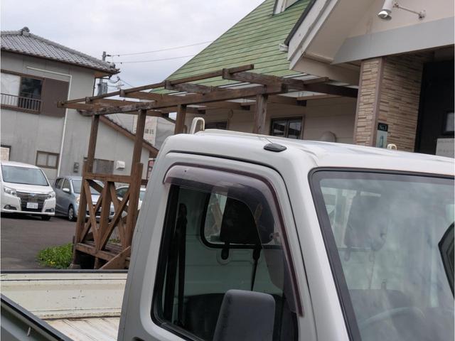 1101965A30260409W00219.jpg