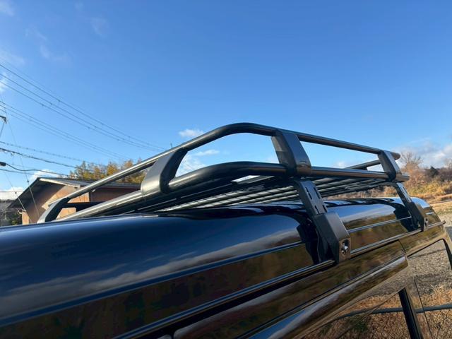 0730175A30260209W00111.jpg