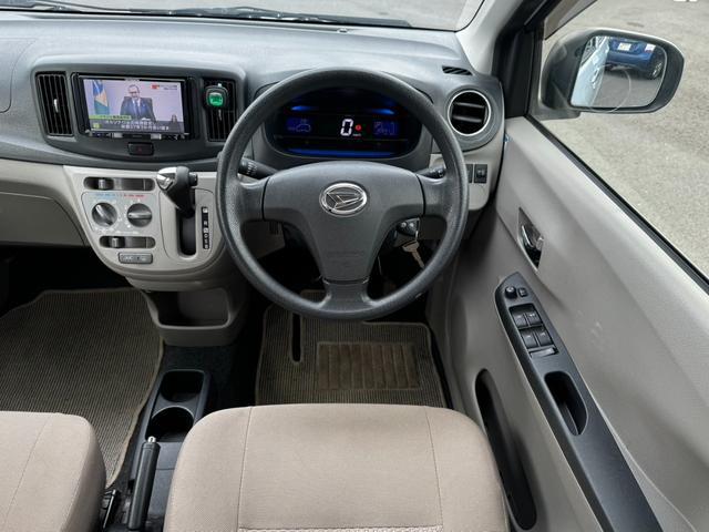 0520494A30250906W00116.jpg