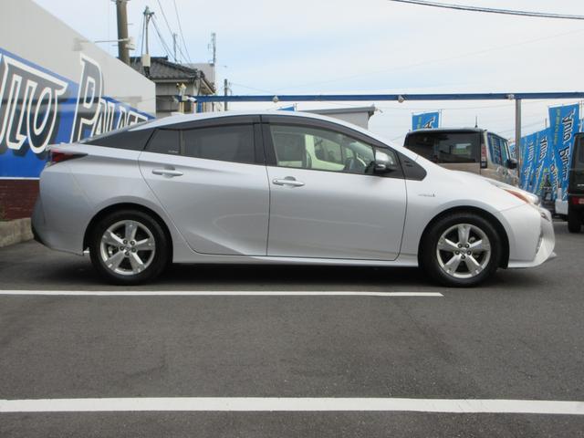 1100812A30260410W00303.jpg