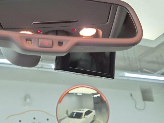 5111500544R17.jpg