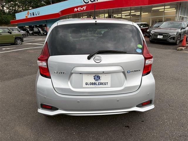 21188472_carP_l_2.jpg