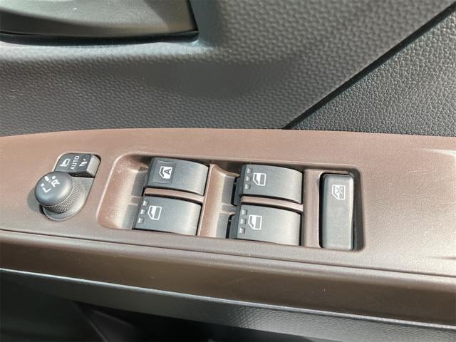 0403512A30250523W00318.jpg